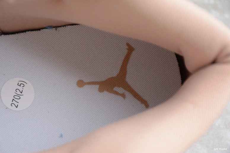 - 554724-271 Gum Tan Mid Jordan 1 0411